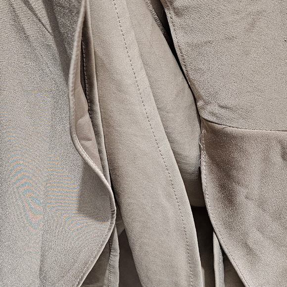 Cameron Blake Lace Appliqued V-Neck Sheath Dress 10 Champagne - Picture 8 of 14